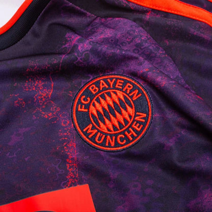 Camisola FC Bayern 26/27 3.ª